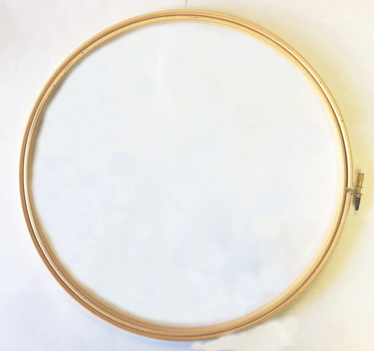 Superior Round Embroidery Hoop, 12"